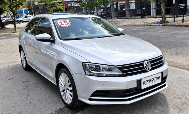 Volkswagen Jetta Comfortline 2.0 Automático 2015 | Teto Solar | Guarujá