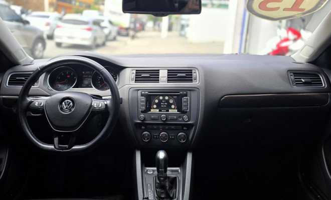 Volkswagen Jetta Comfortline 2.0 Automático 2015 | Teto Solar | Guarujá-7