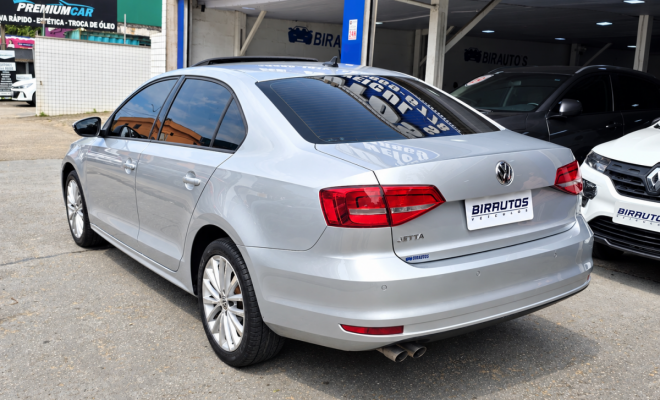 Volkswagen Jetta Comfortline 2.0 Automático 2015 | Teto Solar | Guarujá-3