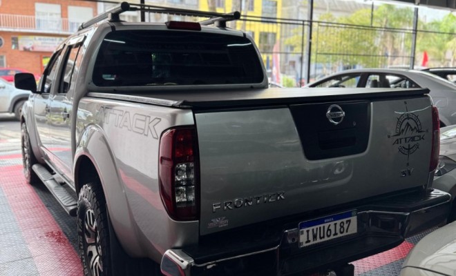 Nissan Frontier SV AT.CD 4x4 2.5 TB Diesel Mec. 2015 Diesel-2