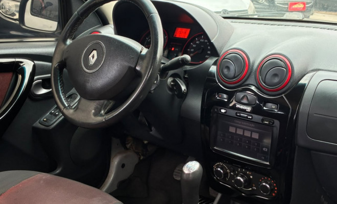 Renault SANDERO STEPWAY Hi-Power 1.6 8V 5p 2014 Flex-9