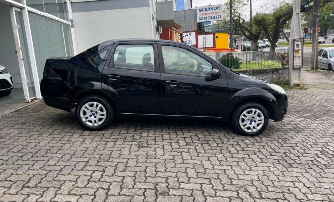 Ford Fiesta Sed. 1.6 8V Flex 4p 2013 Flex-0