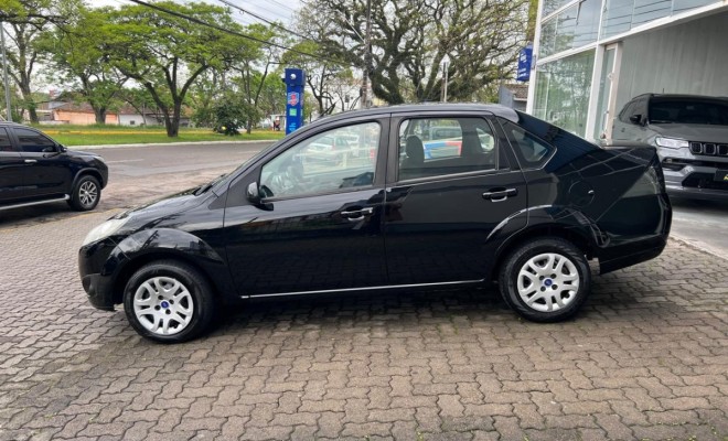 Ford Fiesta Sed. 1.6 8V Flex 4p 2013 Flex-4
