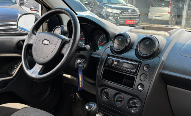 Ford Fiesta Sedan 1.0 8V Flex 4p 2011 Flex-1