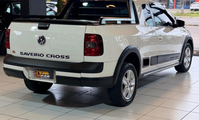 VW - VolksWagen Saveiro CROSS 1.6 Mi Total Flex 8V CE 2013 Flex-1