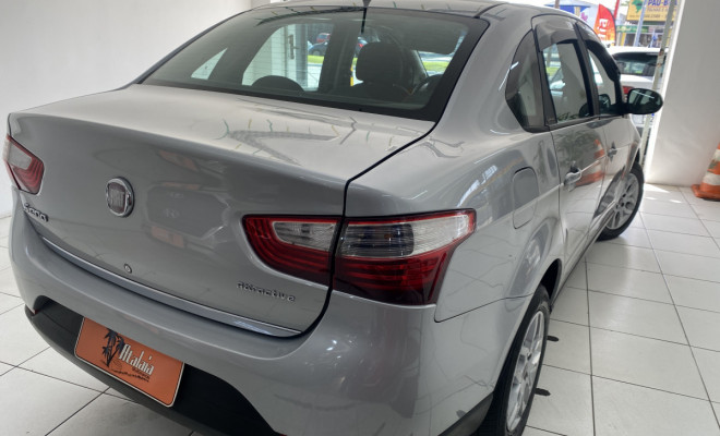 Fiat Grand Siena ATTRAC. 1.4 EVO F.Flex 8V 2013 Flex-4