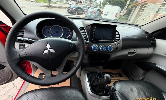 Mitsubishi L200 Triton HPE 3.2 CD TB Int.Diesel Mec 2009 Diesel-7