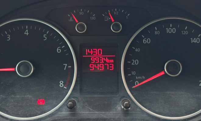 VW - VolksWagen Saveiro Trendline 1.6 T.Flex 8V 2015 Flex-9