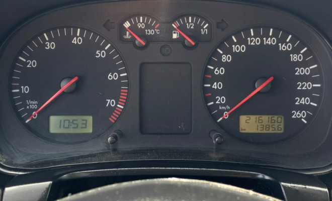 VW - VolksWagen Golf 1.6Mi/ 1.6Mi Gener./Black & Silver 2003 Gasolina-10