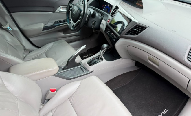 Honda Civic Sedan LXS 1.8/1.8 Flex 16V Aut. 4p 2012 Flex-5