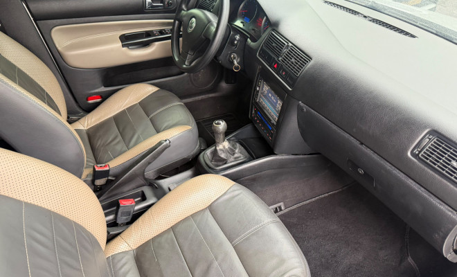 VW - VolksWagen Golf Sportline 1.6 Mi Total Flex 8V 4p 2009 Flex-5