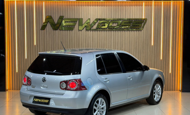 VW - VolksWagen Golf Sportline 1.6 Mi Total Flex 8V 4p 2009 Flex-0