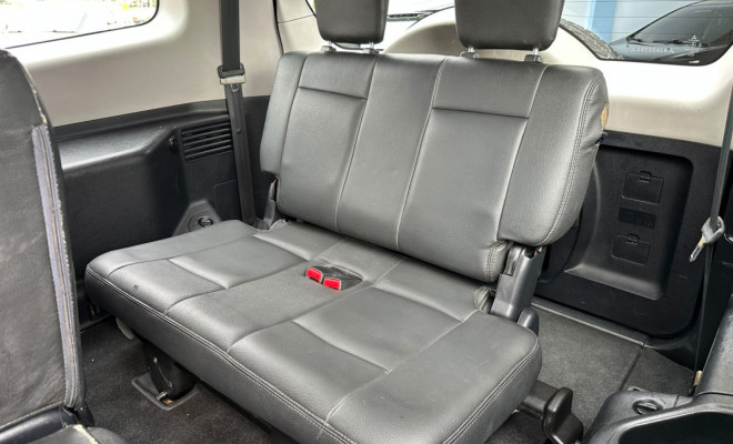 Mitsubishi Pajero GLS 3.8 Full - 2008-9