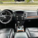 Mitsubishi Pajero GLS 3.8 Full - 2008-13