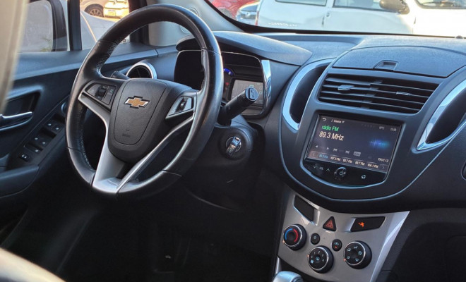 GM - Chevrolet TRACKER LTZ 1.8 16V Flex 4x2 Aut. 2014 Flex-9