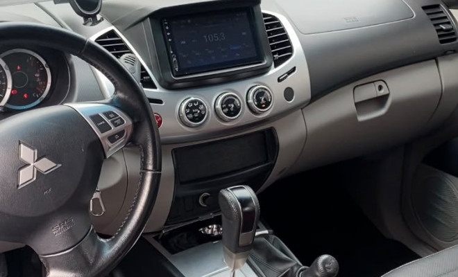 Mitsubishi L200 Triton HPE 3.2 CD TB Aut - 2014 Diesel-3