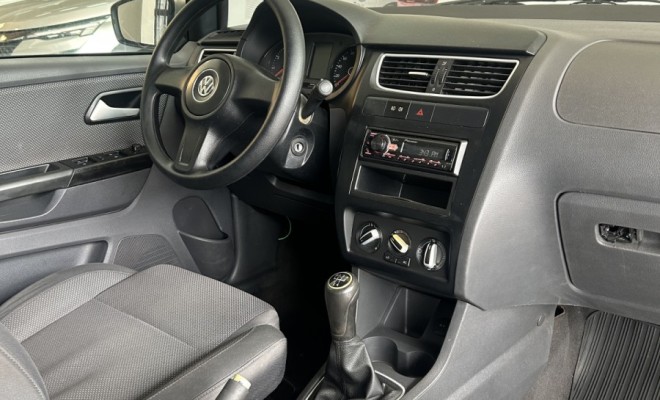 VW - VolksWagen Fox Plus 1.0Mi/ 1.0Mi Total Flex 8V 4p 2010 Flex-7