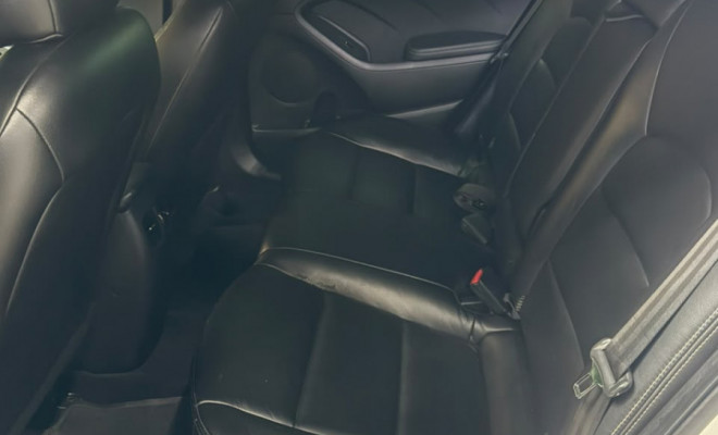 Kia Motors Cerato 1.6 16V  Flex  Aut. 2017-8