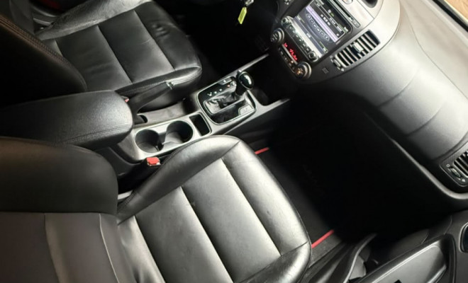 Kia Motors Cerato 1.6 16V  Flex  Aut. 2017-7