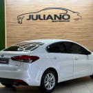 Kia Motors Cerato 1.6 16V  Flex  Aut. 2017-1