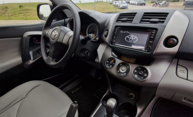 Toyota RAV4 2.4 4x4 16V 170cv Aut. 2010 Gasolina-6
