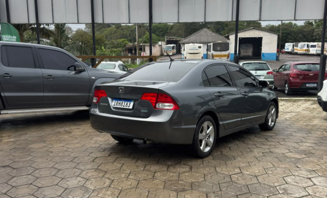 Honda Civic Sed. LXL/ LXL SE 1.8 Flex 16V Aut. 2011 Flex-2