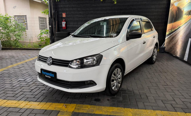 VW - VolksWagen Gol (novo) 1.0 Mi Total Flex 8V 4p 2014 Flex