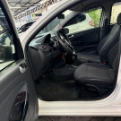 VW - VolksWagen Gol (novo) 1.0 Mi Total Flex 8V 4p 2014 Flex-5