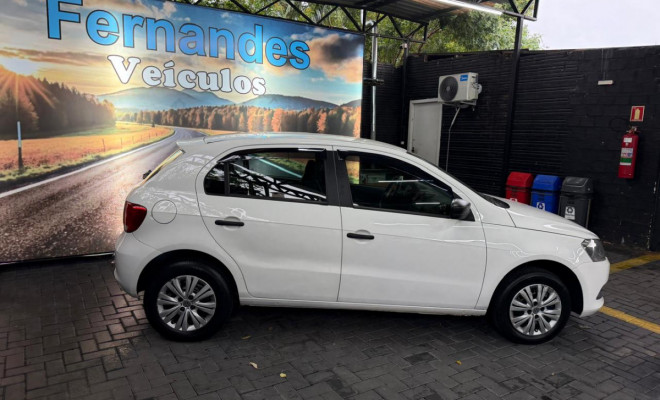 VW - VolksWagen Gol (novo) 1.0 Mi Total Flex 8V 4p 2014 Flex-2