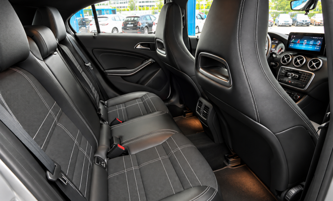 Mercedes-Benz A 200 Turbo 2014 Gasolina-12