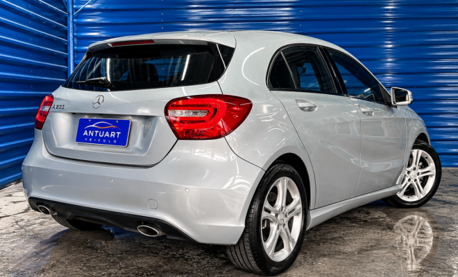 Mercedes-Benz A 200 Turbo 2014 Gasolina-0