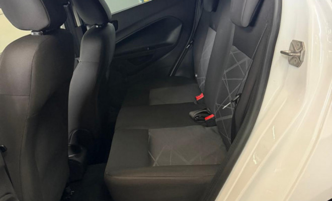 Ford Fiesta 1.5 16V Flex Mec. 5p 2015 Flex-4