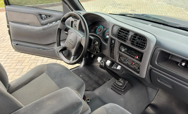 GM - Chevrolet S10 P-Up Advantage 2.4 MPFI F.Power CS 2011 Flex-7