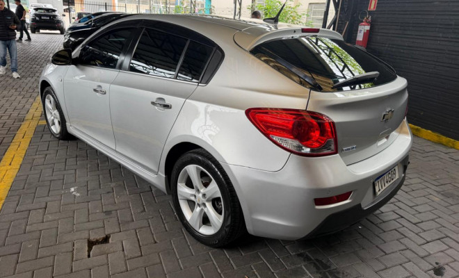 GM - Chevrolet CRUZE HB Sport LTZ 1.8 16V FlexP. 5p Aut 2014 Flex-2