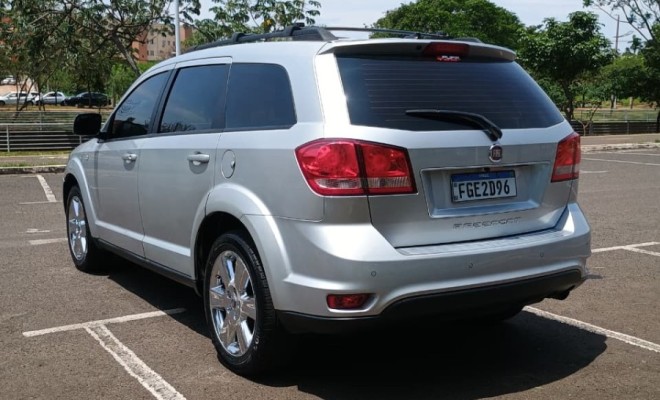 Fiat FREEMONT EMOT./PRECISION 2.4 16V 5p Aut. 2012 Gasolina-0
