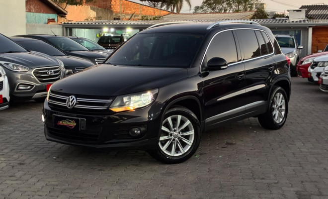 VW - VolksWagen TIGUAN 2.0 TSI 16V 200cv Tiptronic 5p 2013 Gasolina