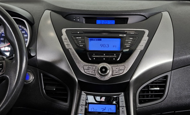 Hyundai Elantra GLS 1.8 16V Aut. 2013 Gasolina-5