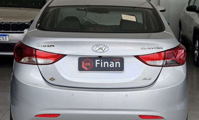 Hyundai Elantra GLS 1.8 16V Aut. 2013 Gasolina-9