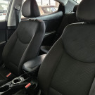 Hyundai Elantra GLS 1.8 16V Aut. 2013 Gasolina-7