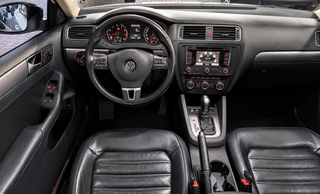 JETTA HIGHLINE 2.0 TSI AUT.-3