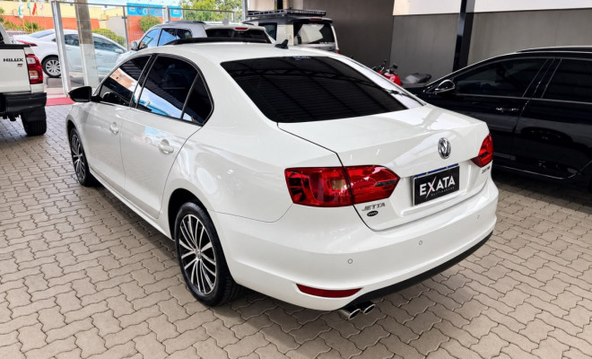 JETTA HIGHLINE 2.0 TSI AUT.-4