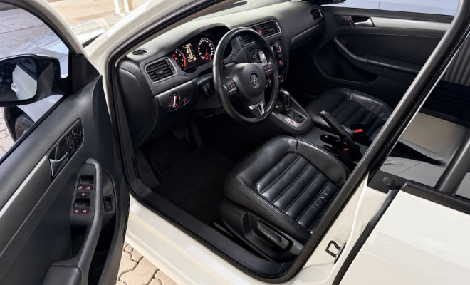 JETTA HIGHLINE 2.0 TSI AUT.-2