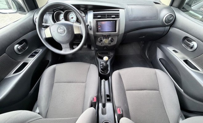Nissan LIVINA GRAND S 1.8 16V Flex Fuel Mec. 2013 Flex-1