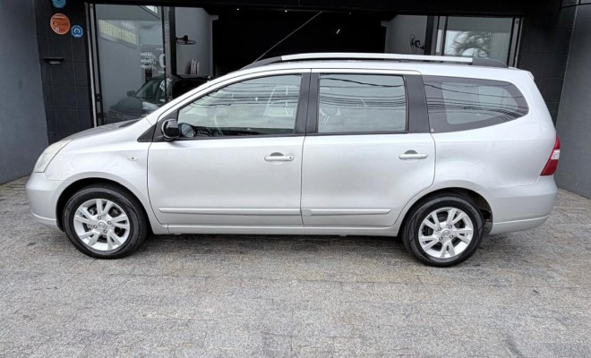 Nissan LIVINA GRAND S 1.8 16V Flex Fuel Mec. 2013 Flex-0