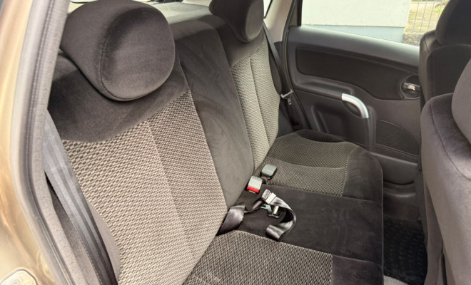 Citroën C3 Exclusive 1.4 Flex 8V 5p 2012 Flex-9