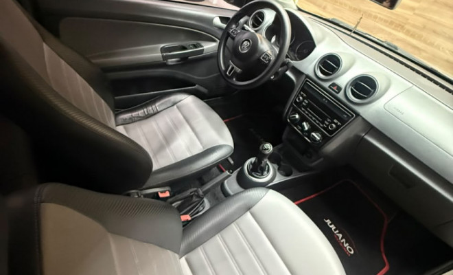 VW - VolksWagen Saveiro Highline 1.6 T. Flex 8V CD 2015-6