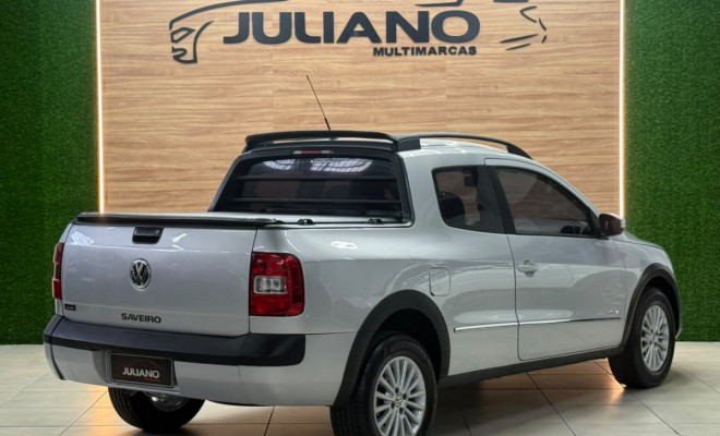 VW - VolksWagen Saveiro Highline 1.6 T. Flex 8V CD 2015-2