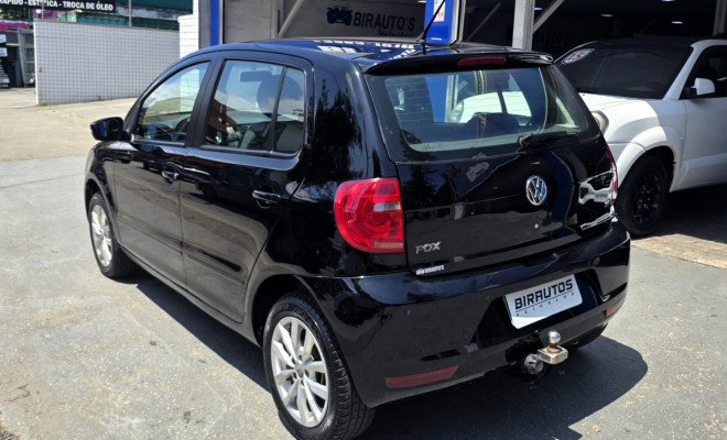Volkswagen Fox G2 1.6 Flex 2014 — COMPLETO! 🚗🔥-2