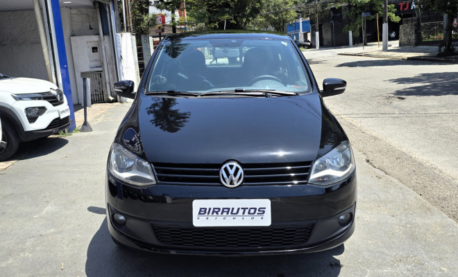 Volkswagen Fox G2 1.6 Flex 2014 — COMPLETO! 🚗🔥-0