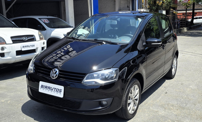 Volkswagen Fox G2 1.6 Flex 2014 — COMPLETO! 🚗🔥-1